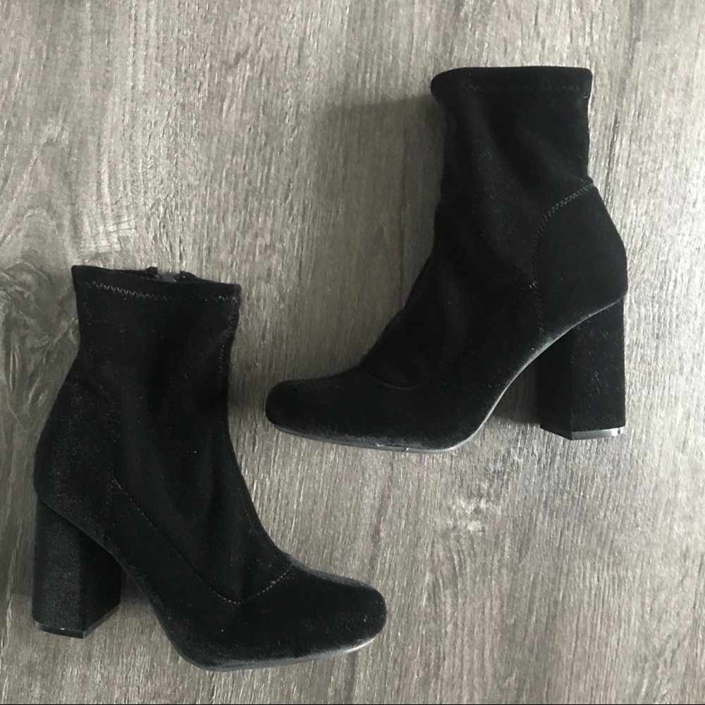 (EUC) Black Velvet Sock Style  heeled boots (7.5) - Picture 2 of 8